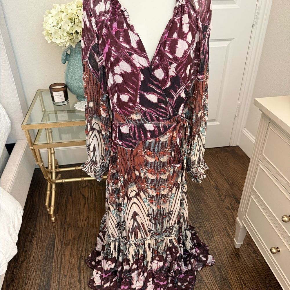 Anthropologie Long-Sleeve Wrap Midi Dress
⭐️⭐️please read info below-H6 - Picture 4 of 12